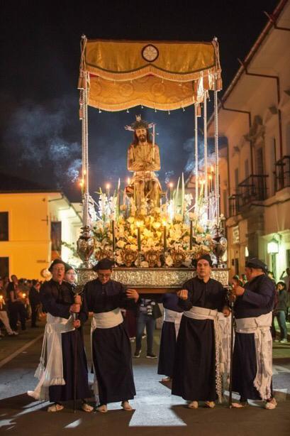 Procesiones de Semana Santa en Popayán: ¿quiénes son los cargueros?